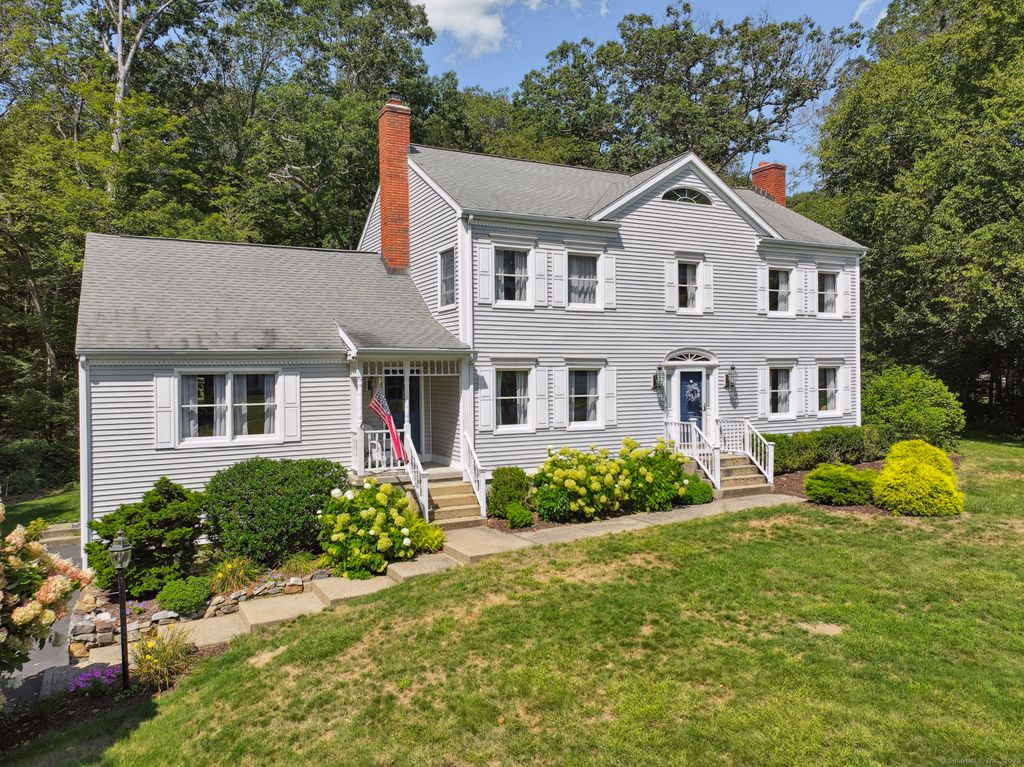 45 Michael Lane, Naugatuck, CT 06770