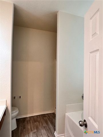 2110 Northview Drive, San Marcos, TX 78666