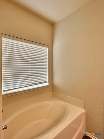 2110 Northview Drive, San Marcos, TX 78666