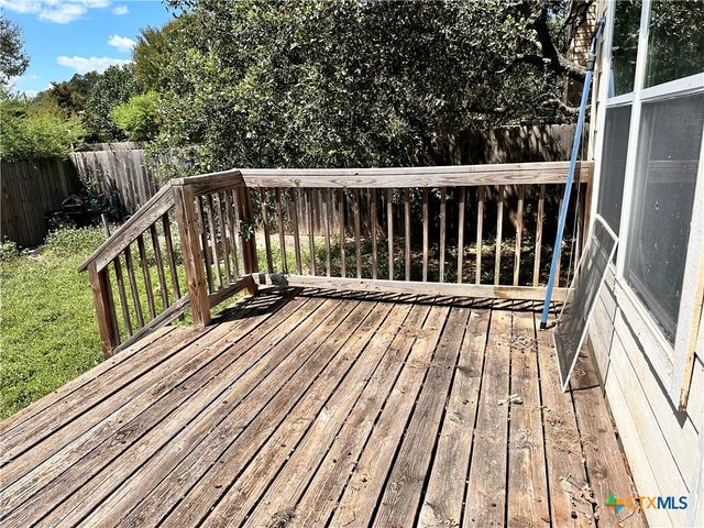 2110 Northview Drive, San Marcos, TX 78666