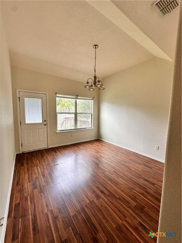 2110 Northview Drive, San Marcos, TX 78666