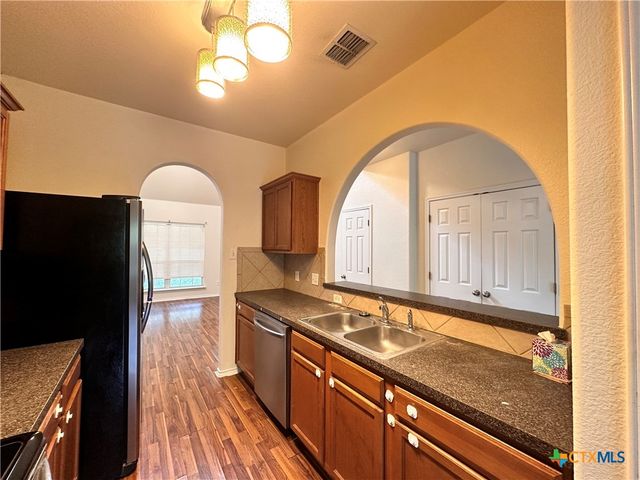 2110 Northview Drive, San Marcos, TX 78666