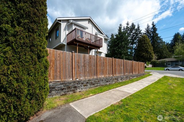 14605 20th Avenue NE, Shoreline, WA 98155
