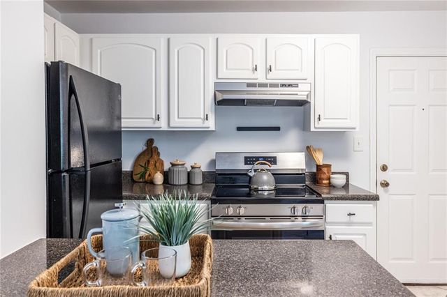 410 Candler Park Drive NE A-5, Atlanta, GA 30307