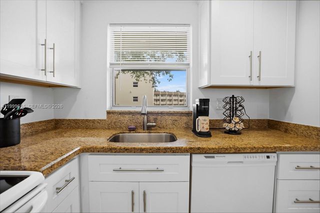 6870 Royal Palm Boulevard 209M, Margate, FL 33063