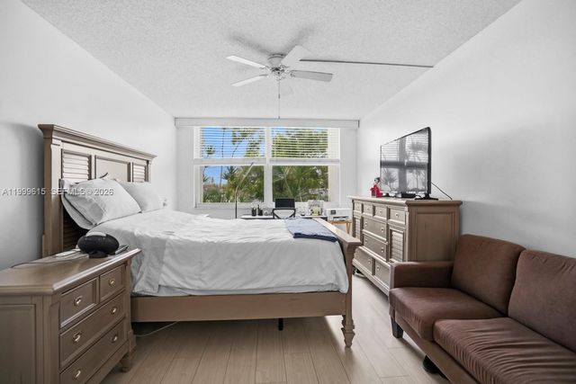 6870 Royal Palm Boulevard 209M, Margate, FL 33063