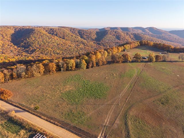 22908 Bidville Road, Winslow, AR 72959