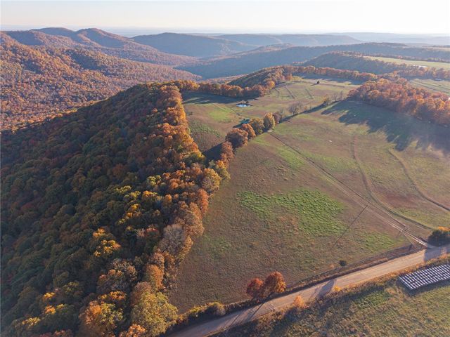 22908 Bidville Road, Winslow, AR 72959