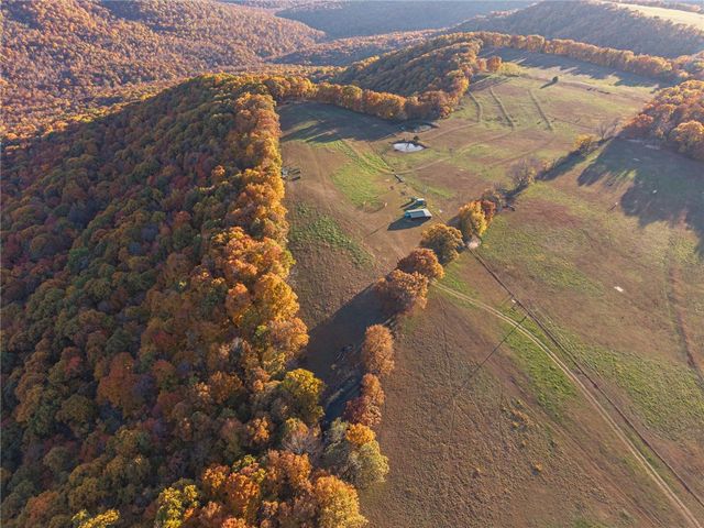 22908 Bidville Road, Winslow, AR 72959