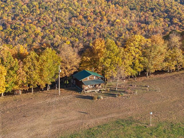 22908 Bidville Road, Winslow, AR 72959