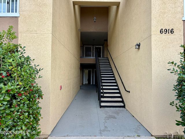6916 ORTEGA WOODS Drive 9-6, Jacksonville, FL 32244