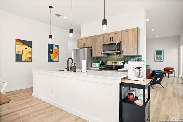 1277 Timberlane Dr, Canyon Lake, TX 78133