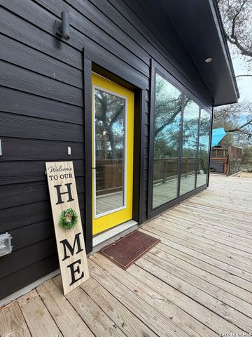 1277 Timberlane Dr, Canyon Lake, TX 78133