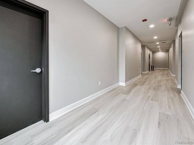 31480 Warren Road 302, Westland, MI 48185