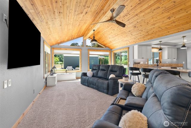 2949 Harrison Avenue, Centralia, WA 98531