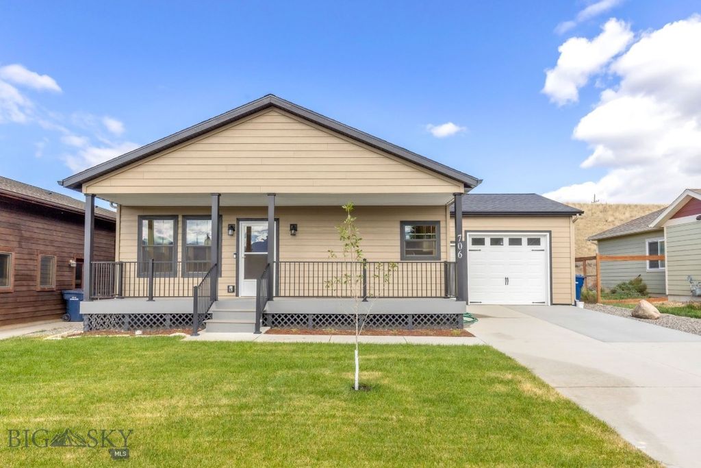 706 W Summit Street, Livingston, MT 59047 photo 2
