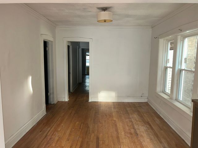 6637 S Rhodes Avenue, Chicago, IL 60637
