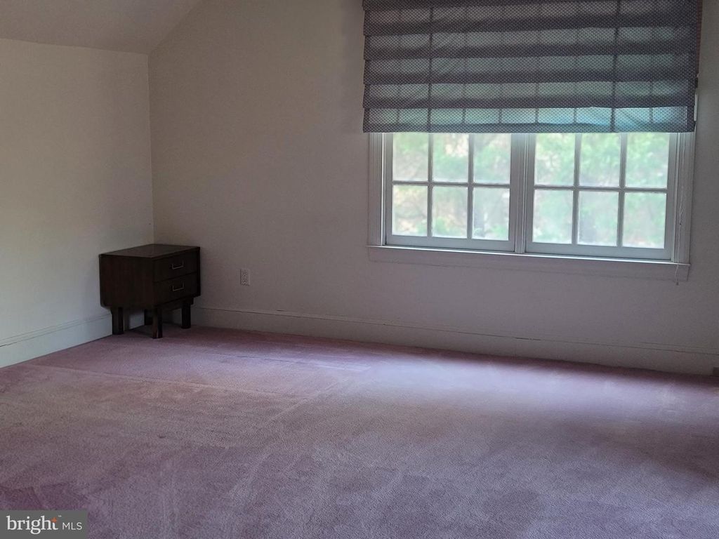 Image 35 of property listing at 8926 HARVEST SQUARE CT, Rockville, MD 20854