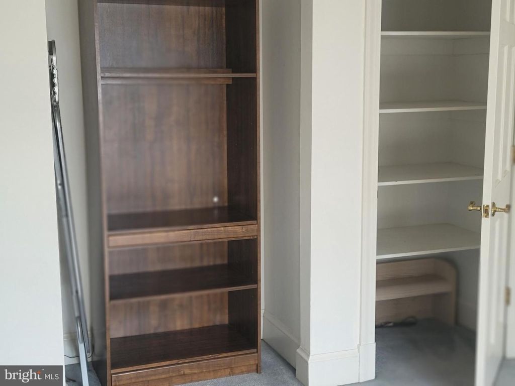 Image 46 of property listing at 8926 HARVEST SQUARE CT, Rockville, MD 20854