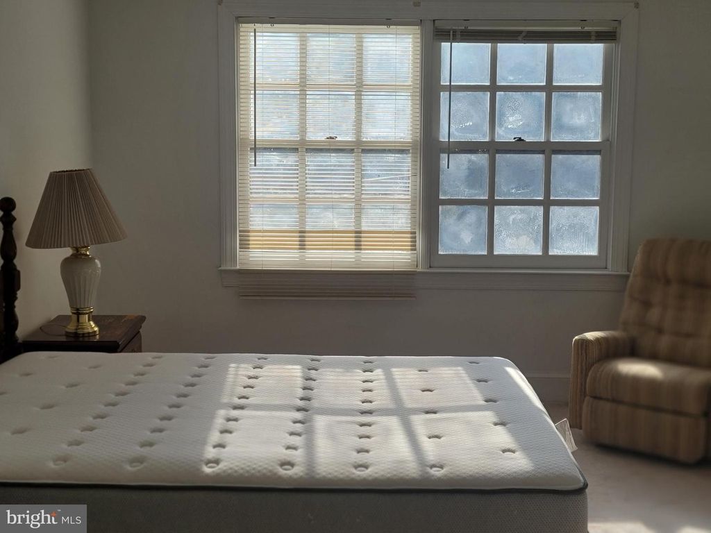 Image 47 of property listing at 8926 HARVEST SQUARE CT, Rockville, MD 20854