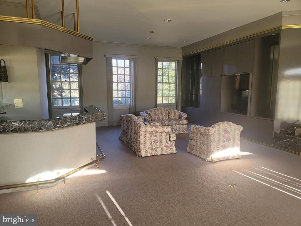 Image 58 of property listing at 8926 HARVEST SQUARE CT, Rockville, MD 20854