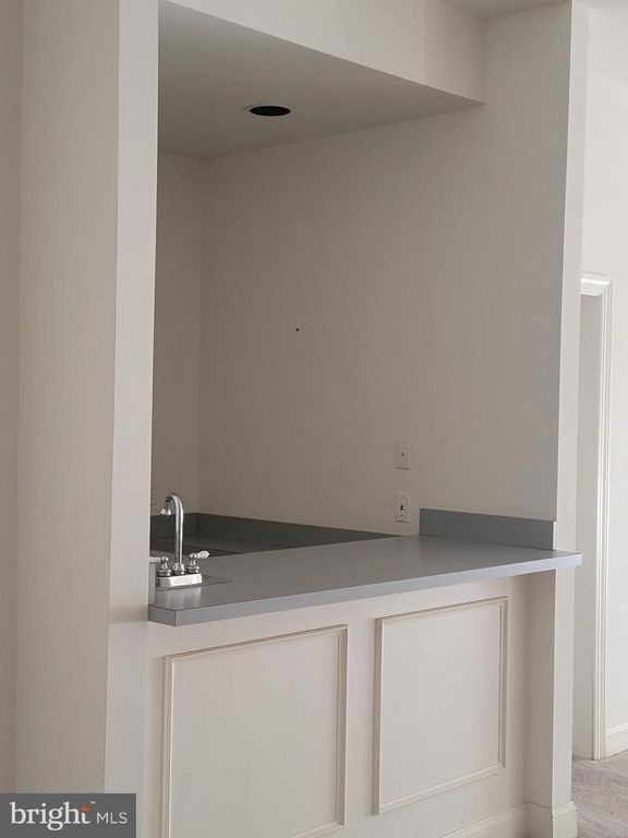 Image 62 of property listing at 8926 HARVEST SQUARE CT, Rockville, MD 20854