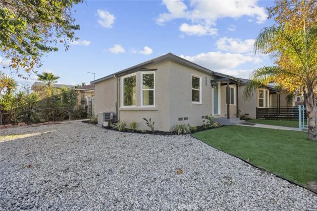 6661 Beck Avenue, North Hollywood, CA 91606