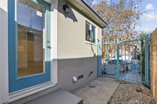 6661 Beck Avenue, North Hollywood, CA 91606