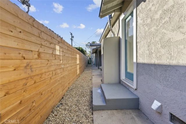 6661 Beck Avenue, North Hollywood, CA 91606