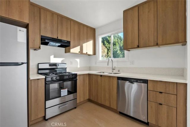 6661 Beck Avenue, North Hollywood, CA 91606