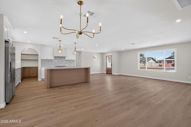 8631 E Sage Drive, Scottsdale, AZ 85250