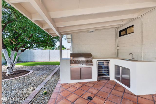 8631 E Sage Drive, Scottsdale, AZ 85250