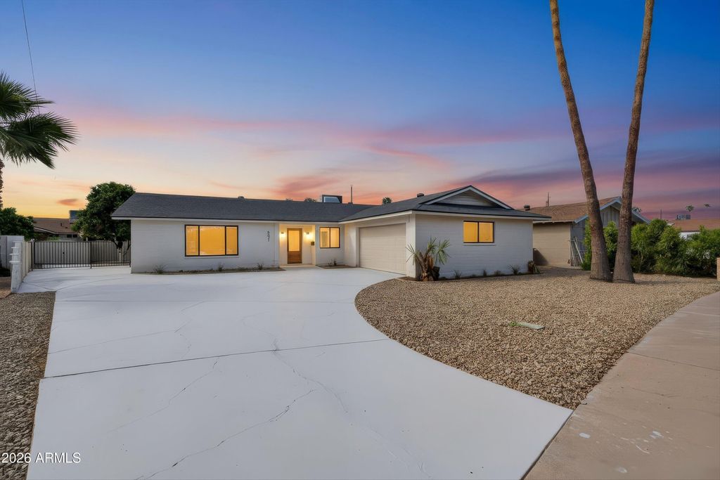 8631 E Sage Drive, Scottsdale, AZ 85250 — exterior