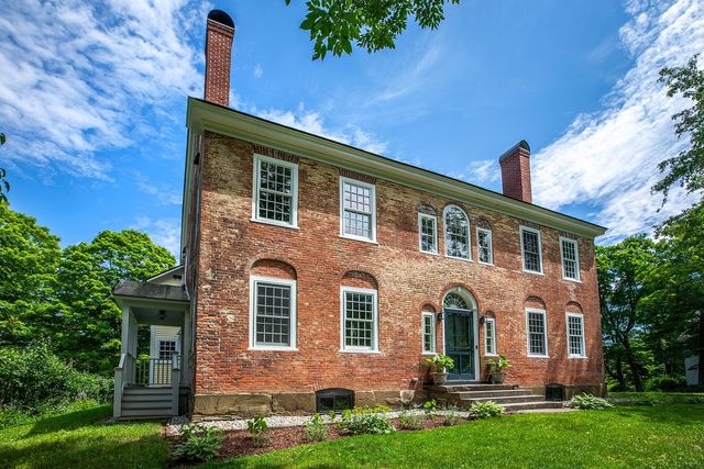 61 Academy Circle, Woodstock, VT 05071