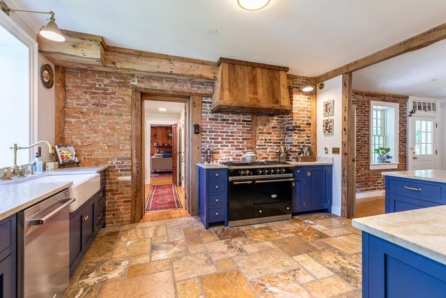 61 Academy Circle, Woodstock, VT 05071