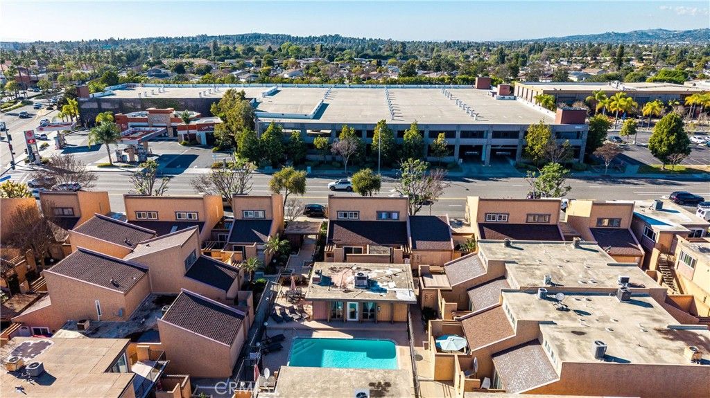 Image 13 of property listing at 2700 Brea 13, Fullerton, CA 92835