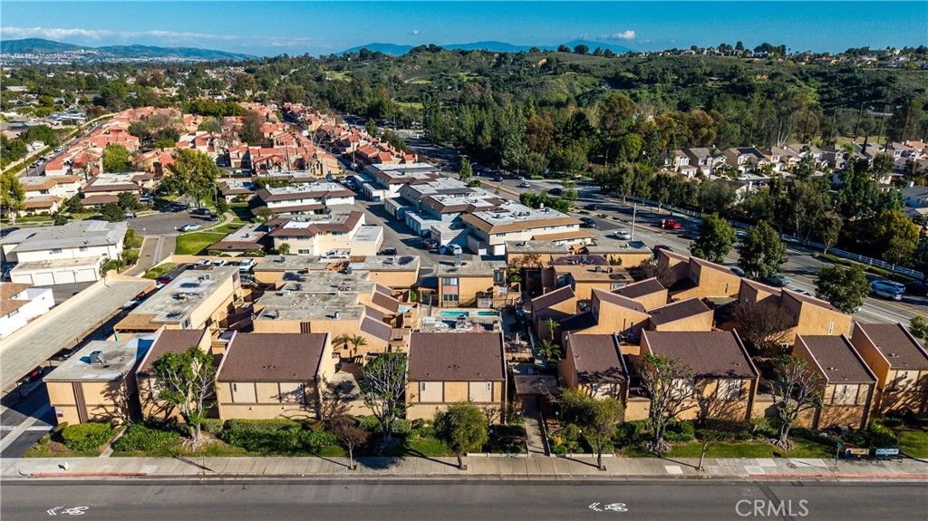 Image 15 of property listing at 2700 Brea 13, Fullerton, CA 92835