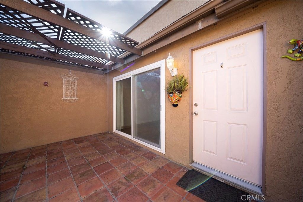 Image 2 of property listing at 2700 Brea 13, Fullerton, CA 92835