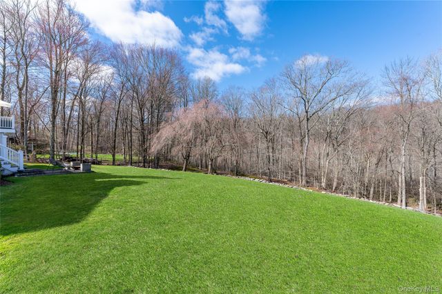 9 Gifford Lake Drive, Armonk, NY 10504