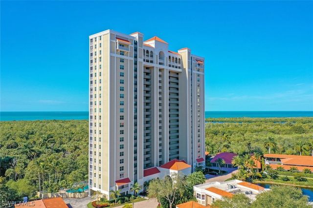 6573 Marissa LOOP 302, Naples, FL 34108