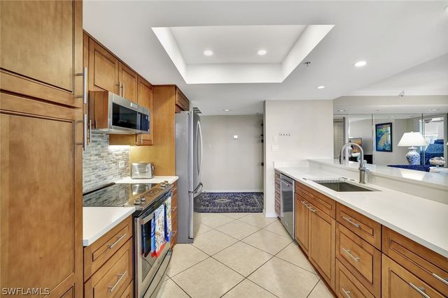 6573 Marissa LOOP 302, Naples, FL 34108