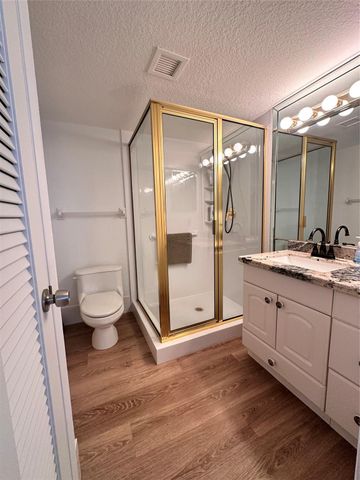 1160 Hillsboro Mile 304, Hillsboro Beach, FL 33062