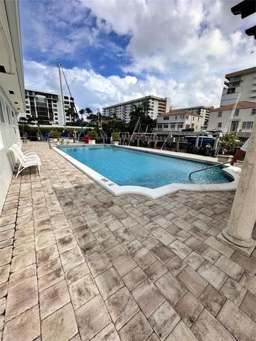 1160 Hillsboro Mile 304, Hillsboro Beach, FL 33062