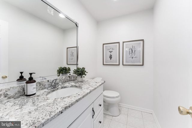 2615 STEEPLECHASE DR, Reston, VA 20191