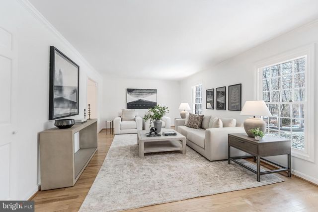 2615 STEEPLECHASE DR, Reston, VA 20191