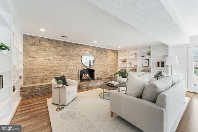 2615 STEEPLECHASE DR, Reston, VA 20191