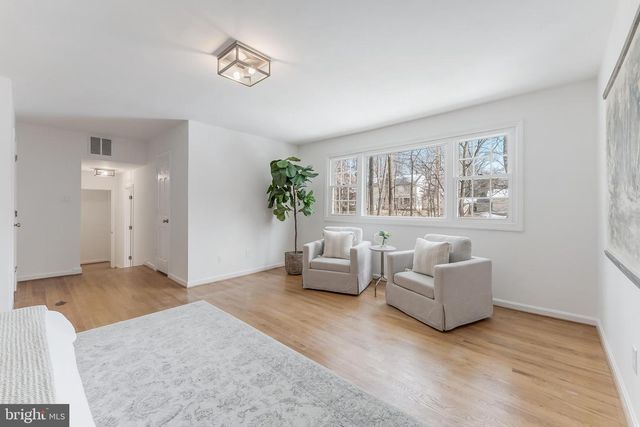 2615 STEEPLECHASE DR, Reston, VA 20191