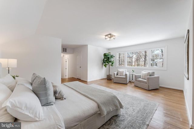 2615 STEEPLECHASE DR, Reston, VA 20191