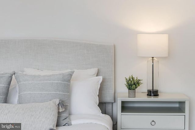 2615 STEEPLECHASE DR, Reston, VA 20191