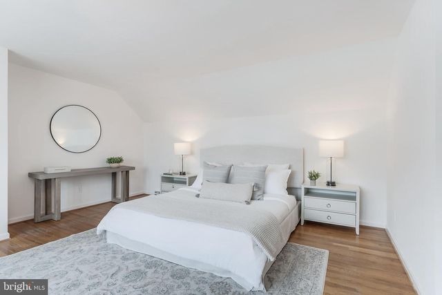 2615 STEEPLECHASE DR, Reston, VA 20191